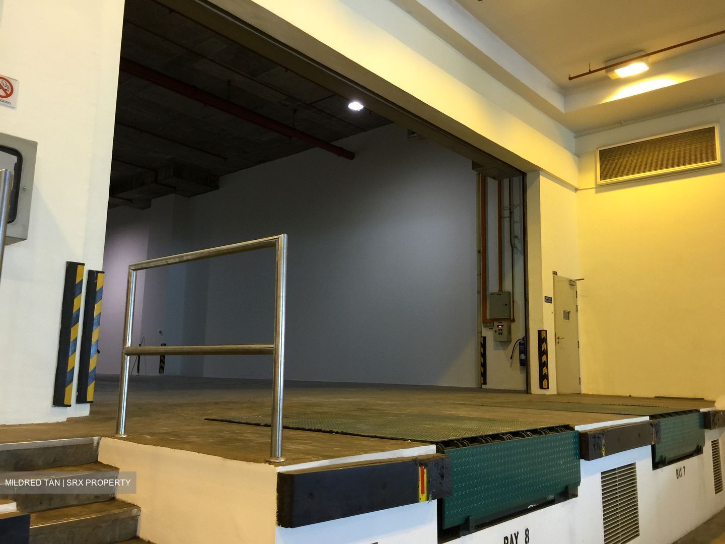 Jurong Port Food Centre (D22), Warehouse #475299521